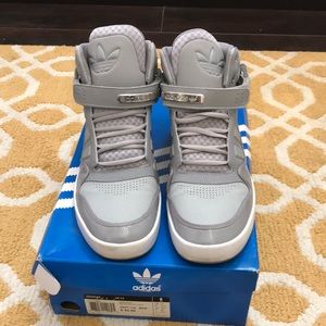 Authentic Adidas AR 2.0 Men’s size 13